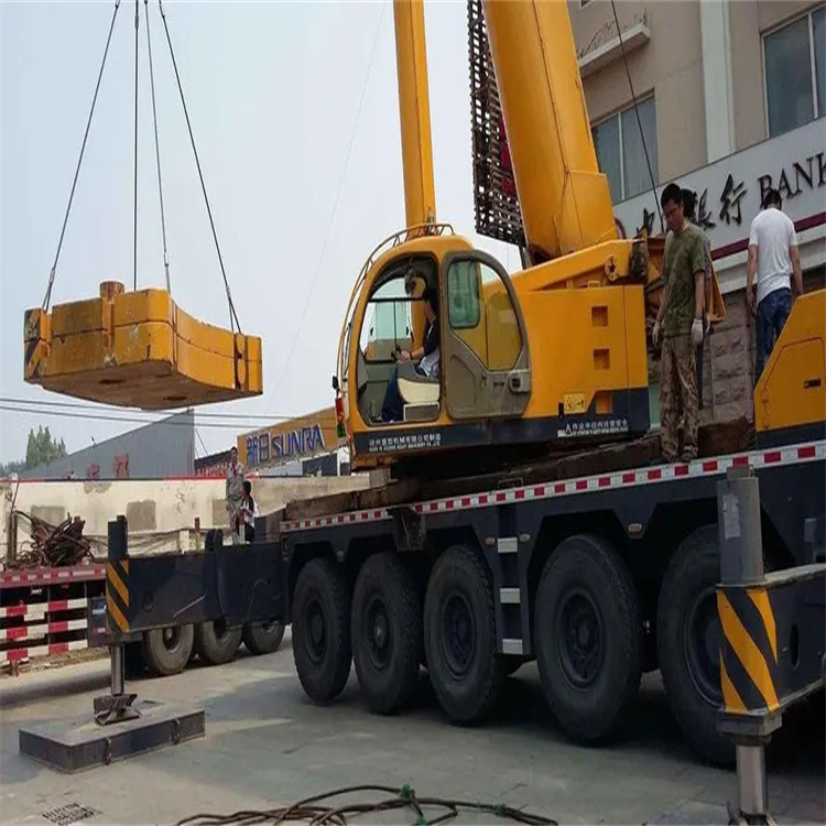 陆川当地吊车出租|机器吊装|75吨|工厂搬迁服务